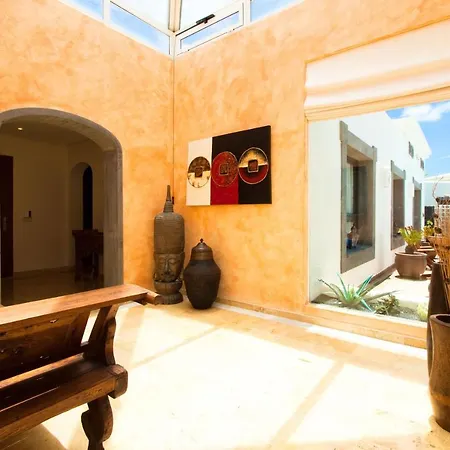 Capricho Villa *