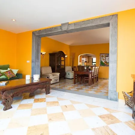 Capricho Villa *